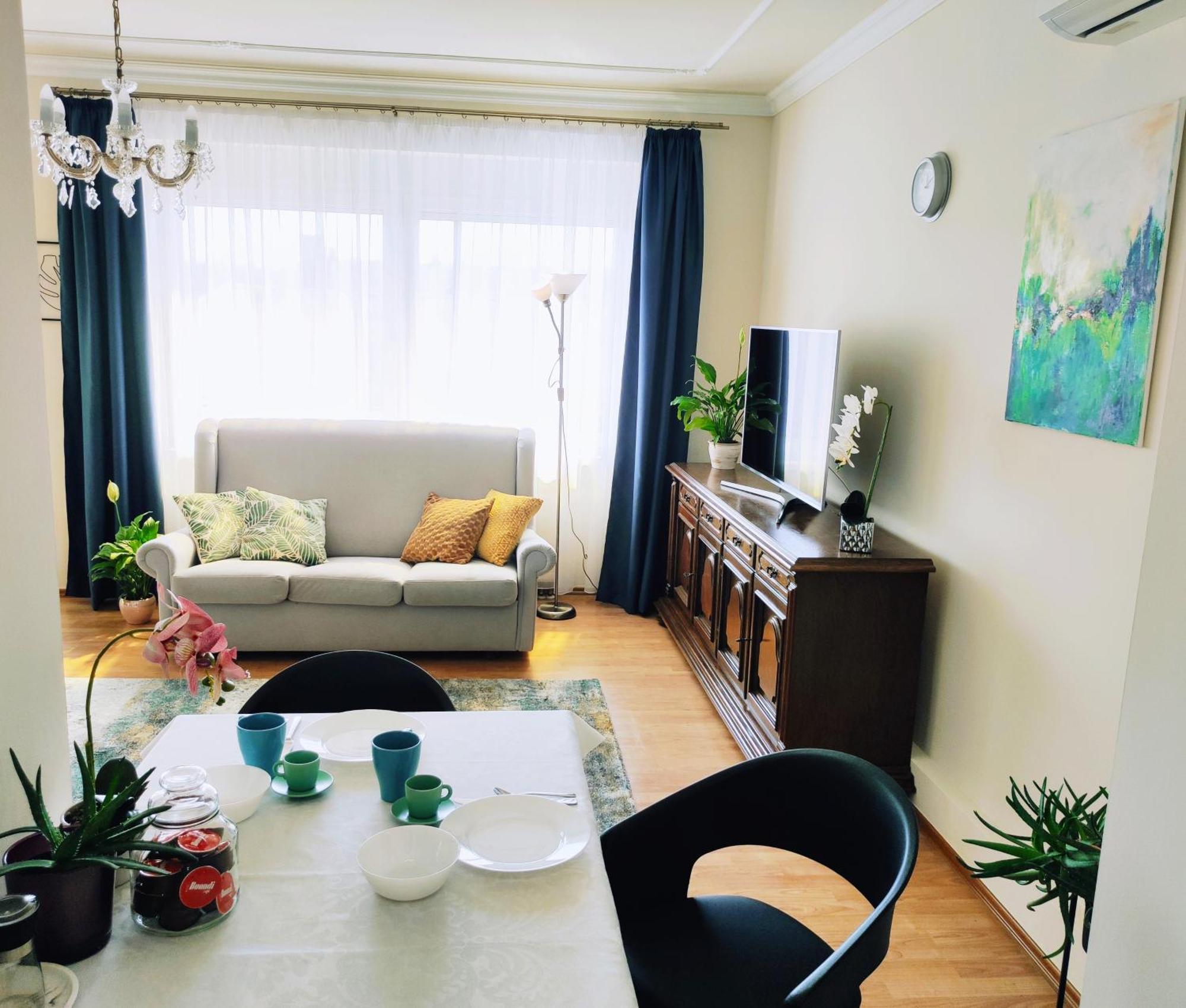 Varnegyed Apartman Apartment Dunafoldvar ภายนอก รูปภาพ