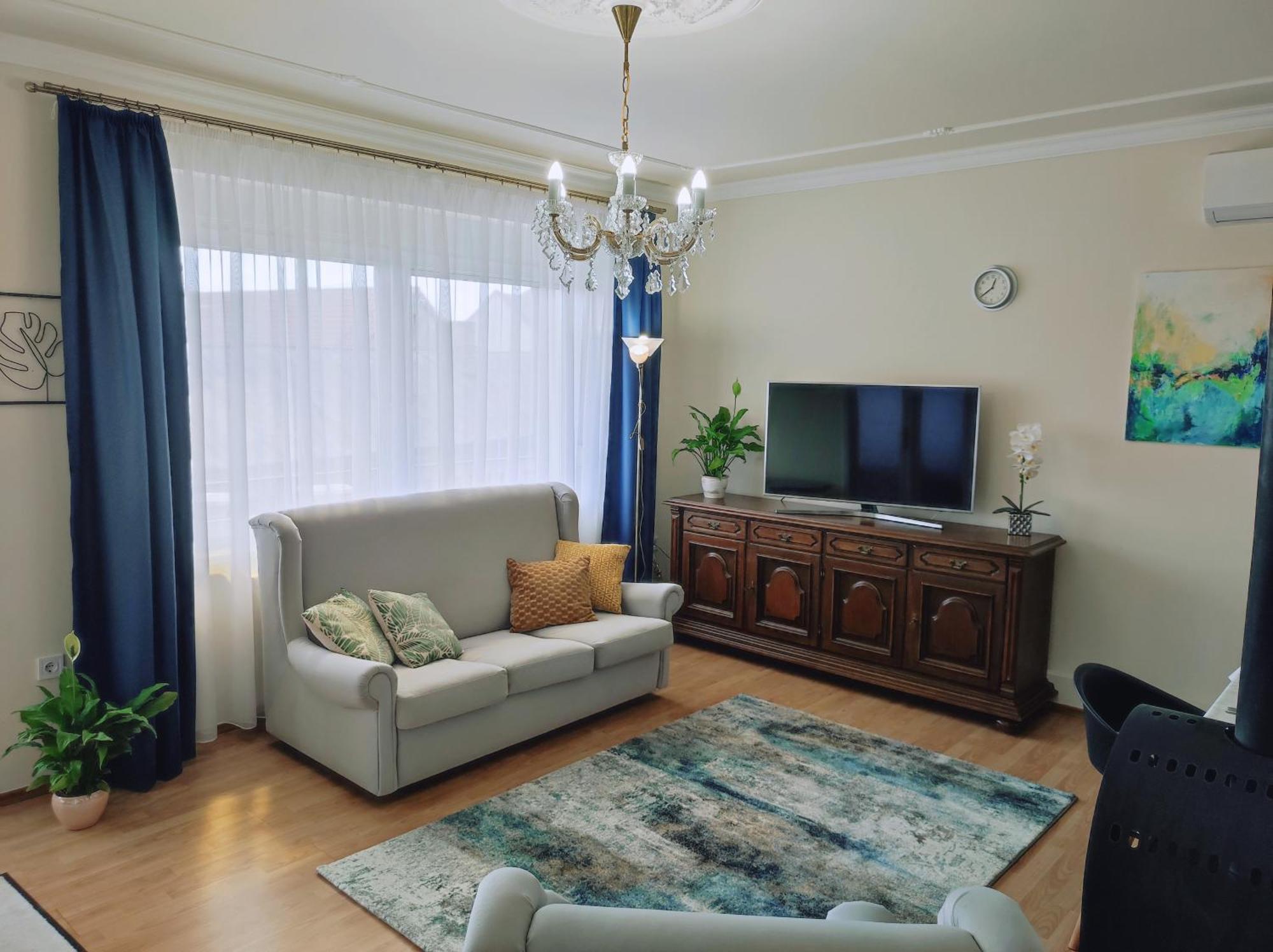 Varnegyed Apartman Apartment Dunafoldvar ภายนอก รูปภาพ